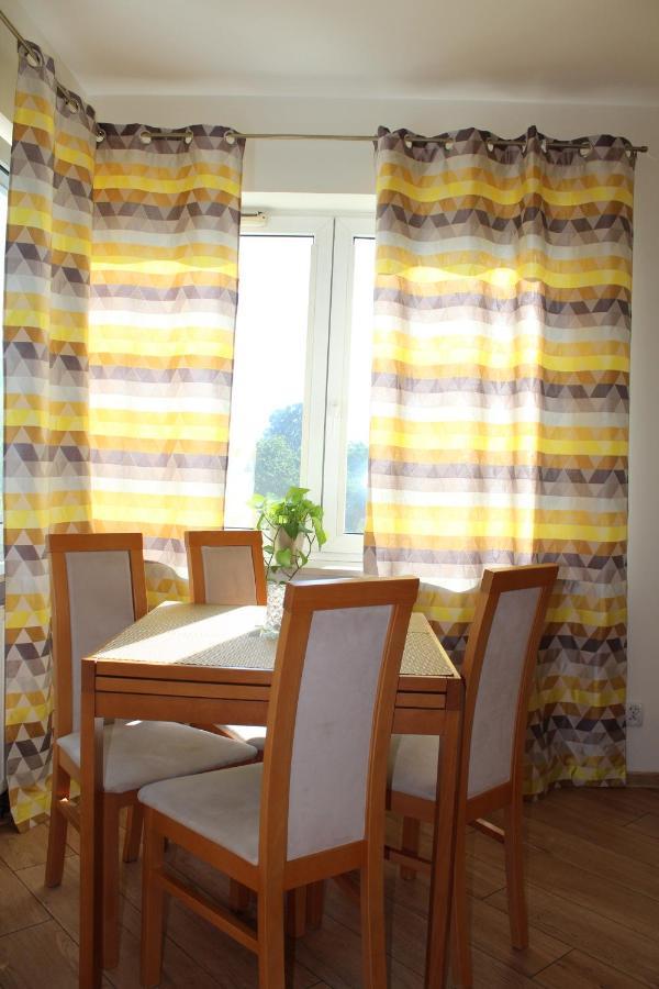 Apartament 69 Metro Apartman Varsó Kültér fotó
