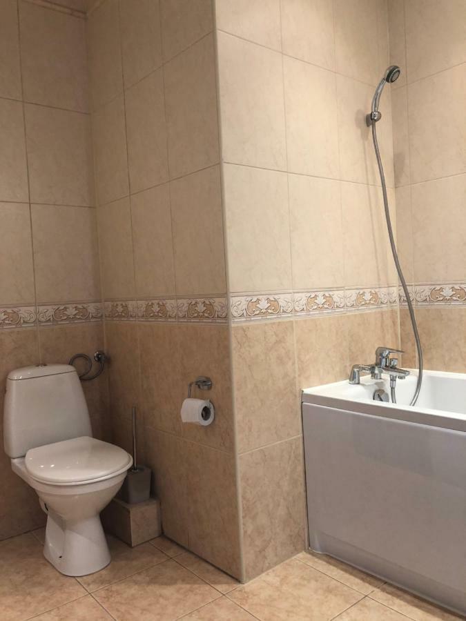 Apartament 69 Metro Apartman Varsó Kültér fotó