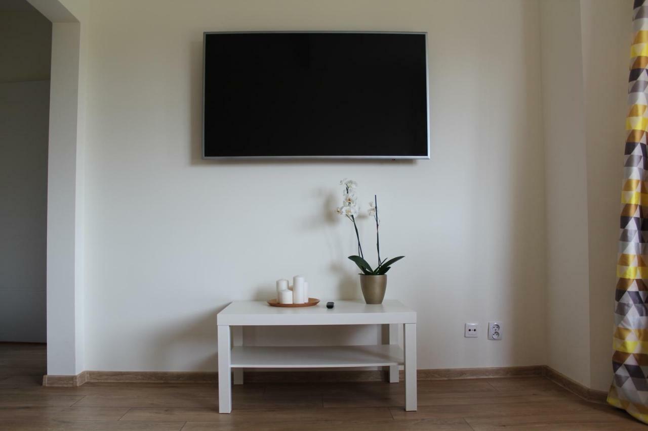 Apartament 69 Metro Apartman Varsó Kültér fotó